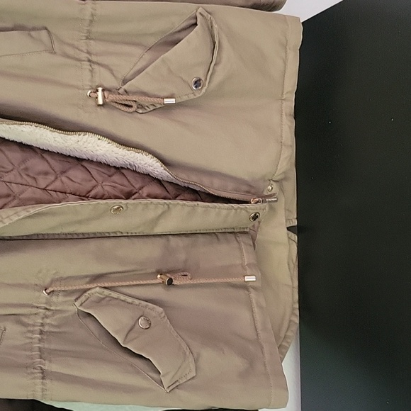 jacket - Picture 2 of 4